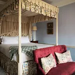 The Devonshire Arms At Szálloda 4*