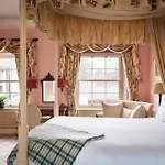 The Devonshire Arms At Szálloda 4*
