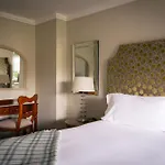 The Devonshire Arms At 4*