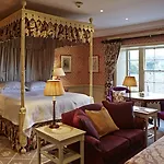 מלון The Devonshire Arms At 4*