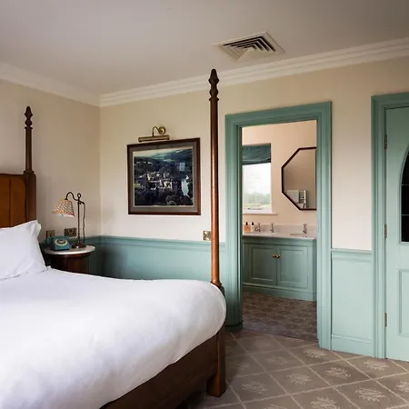 The Devonshire Arms At فندق 4*