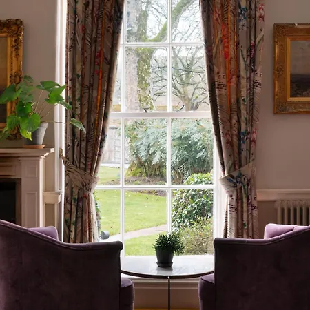 The Devonshire Arms At 4* ولتون آبي
