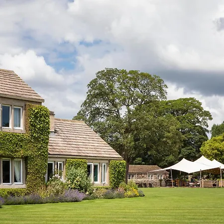 호텔 The Devonshire Arms At 볼턴애비