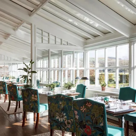 The Devonshire Arms At 볼턴애비