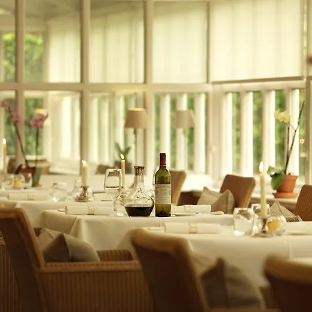 The Devonshire Arms At 4*